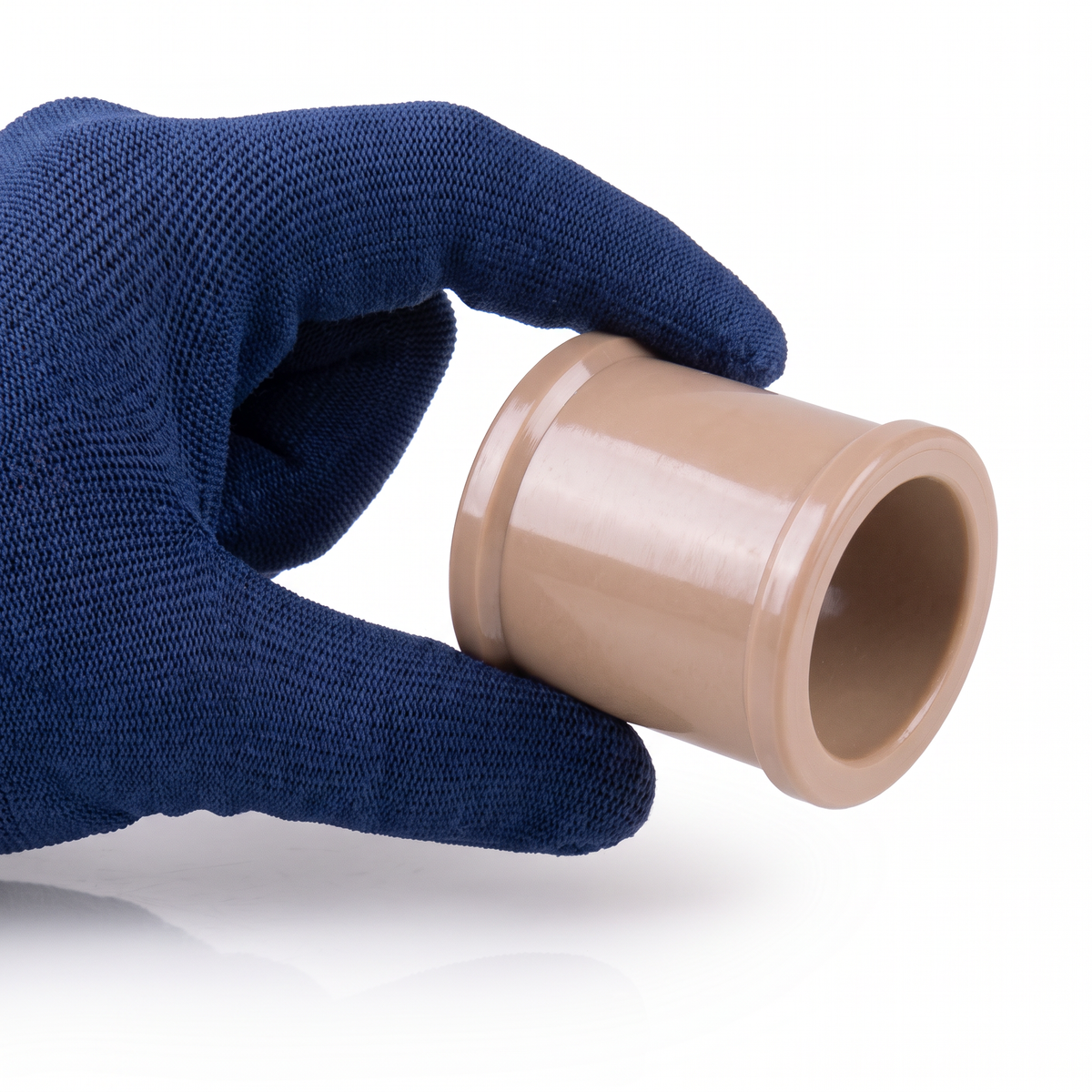 Luva soldável Plastilit em PVC, para dar continuidade aos trechos do abastecimento.